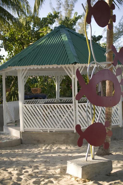Whistling Bird Hotell Negril Exteriör bild